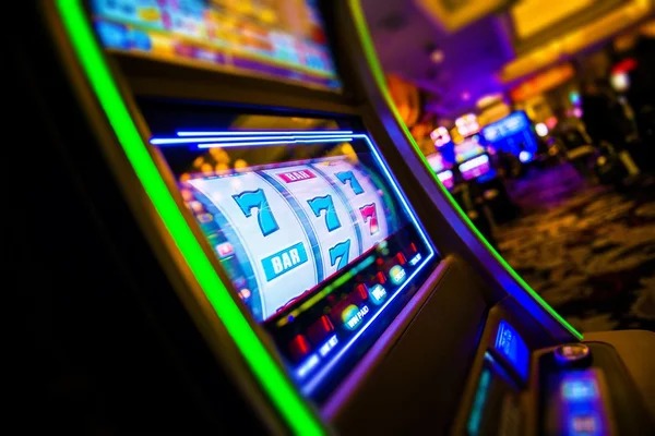 penida bet Built Around Clear Wallet Choices